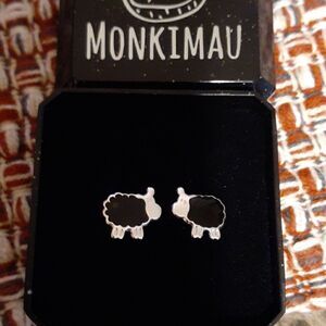 New‎ 925 Post Lamb Earrings Girls Monkimau New In Box